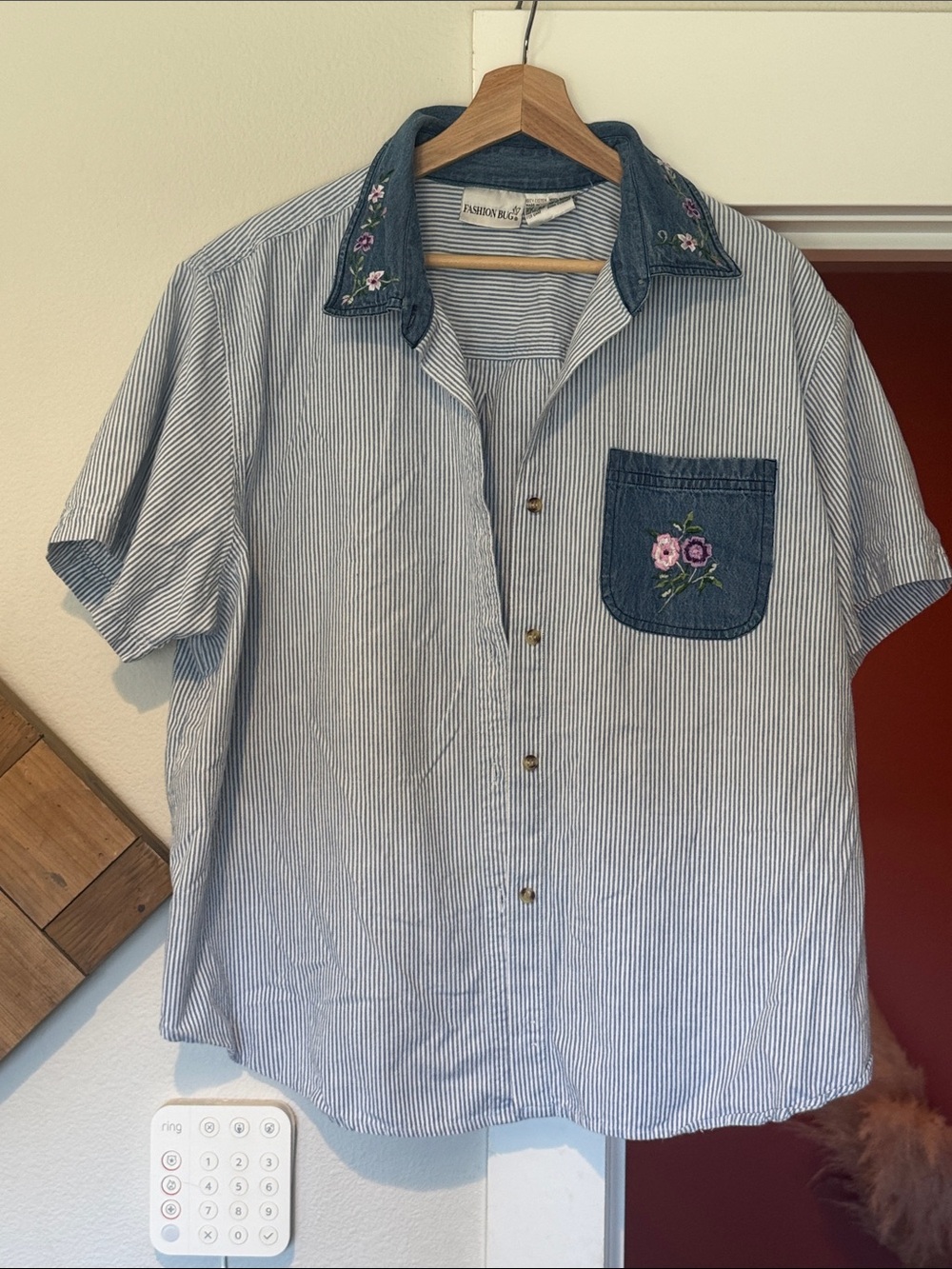 Fashion Bug Light Blue Striped Short-Sleeve Button-Down with Denim Collar